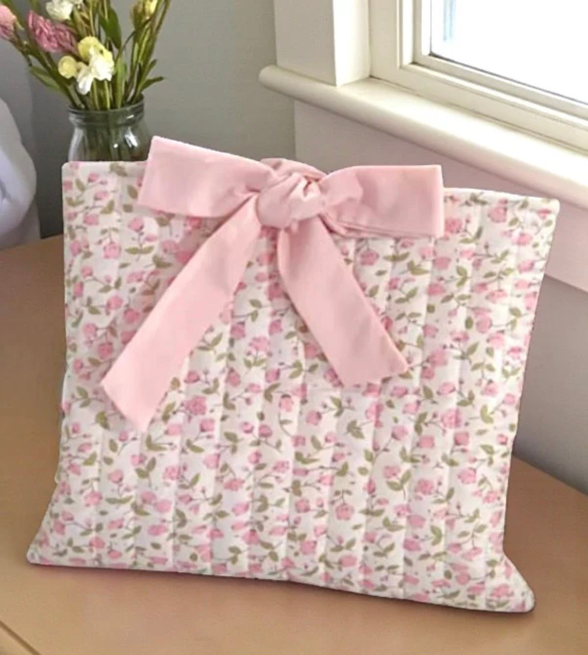 Floral Pattern Bible Cover/Bag