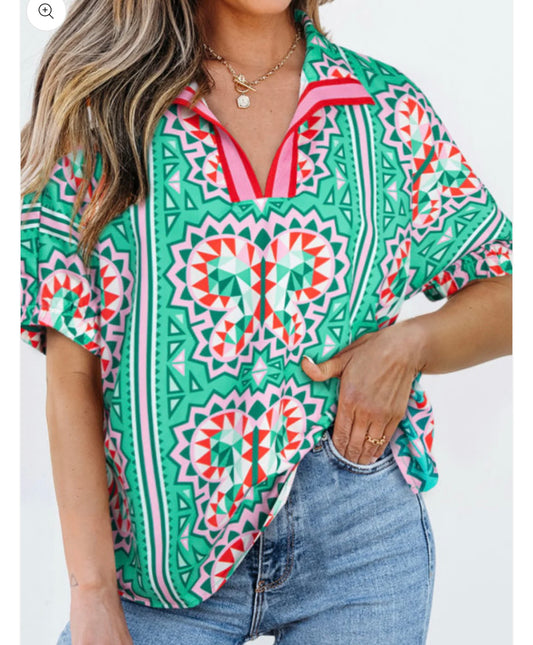 Geo Print Green&Pink VNeck Top